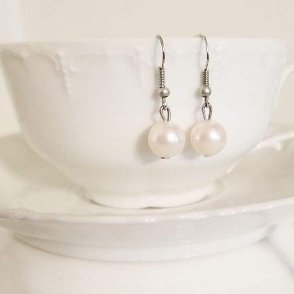 Dangling earrings  - Picture 1 of 2